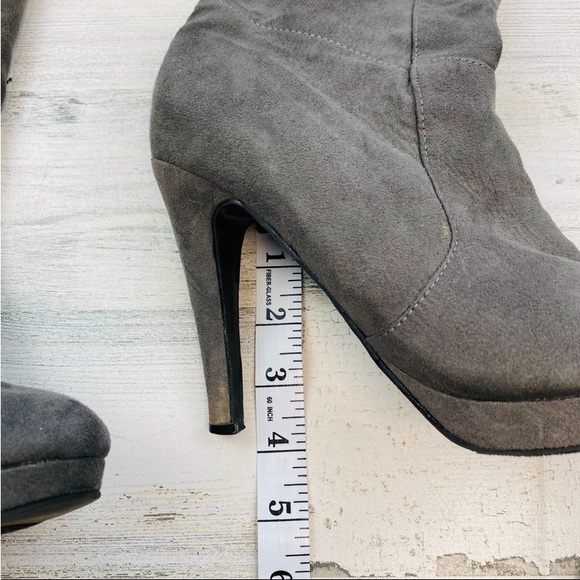 Grey forever 21 knee high boots - Picture 4 of 5